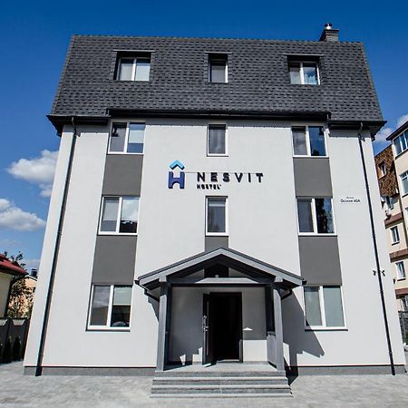 Новый Хостел Nesvit Киев Академгородок Exteriör bild
