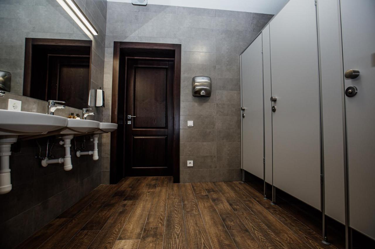Новый Хостел Nesvit Киев Академгородок Exteriör bild